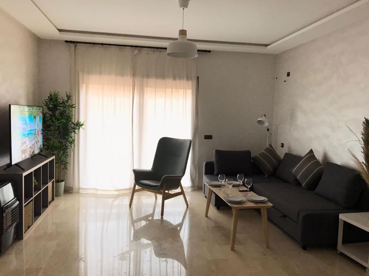 Superbe Appartement Uniquement Pour Les Familles Marakeş Dış mekan fotoğraf